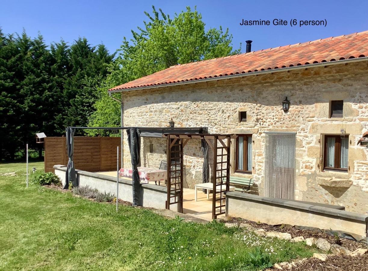 Wisteria & Jasmine Villa Genouille  Exterior photo